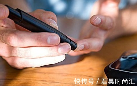 低糖|血糖越吃越低，糖尿病患者不妨记住，4种低糖水果或可放心吃