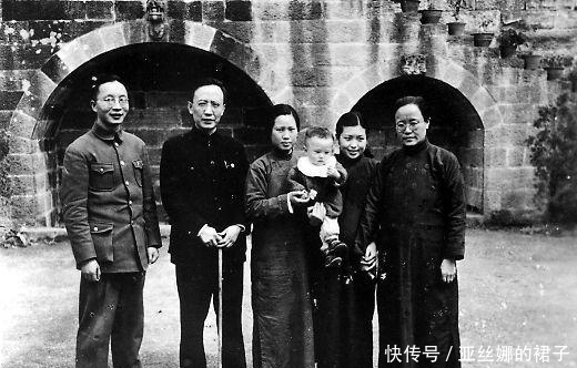 于佩琛|39年前的今天,姐妹都痴情郭沫若的书法家于立群自缢而亡