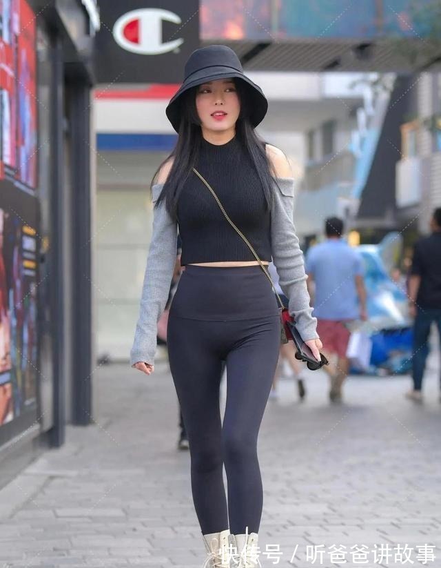 小姐姐 立体精美的瑜伽裤装扮复古感十足,满足你对美的追求,美艳动人!