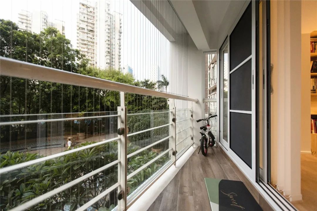 布置|135㎡现代简约,温馨舒适的空间,加上草绿色的点缀,文艺舒适