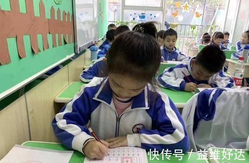 题目|一年级一道数学题，班里59个孩子'全军覆没'，网友：不能怪孩子