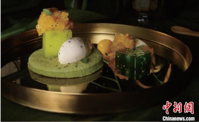 甜品|“90后”女设计师创作舌尖上的艺术 世界名画好“吃”吗？