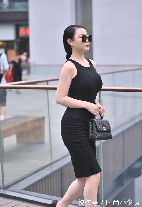 打底裤","m":"edd8cbe9d38aa803a17cb6aeb4ab62f11d1b7360","nlabel":"stat_367298847:zm.news.so.com:5b+r5LmQ5bCP6b6Z5YS/,pageType_zmt,glevel_3","ntag":"tfashion;sfashion_时尚;kfashion_1:时尚;kfashion_1:长腿;kfashion_1:打底裤;