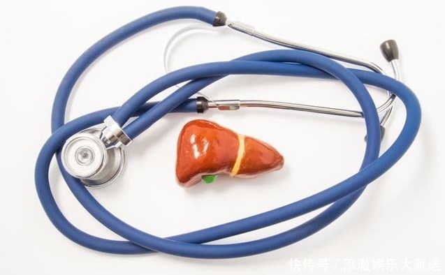 肝不好,脸上5个表现很明显,希望你一个不占,呵护肝,多做2事