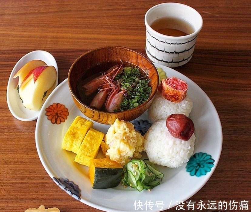 日本主妇晒一周轻食极简早餐,简单又精致,营养丰盛,吃饱又吃好