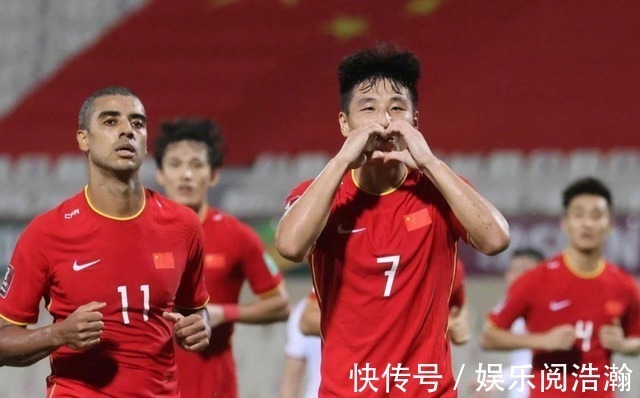 备战|继续拼,国足备战,李铁找洛国富谈话!媒体人:2026国足应该能进