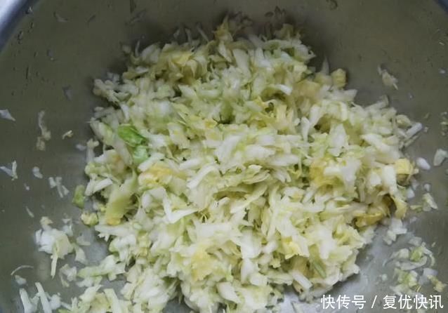 包子|包子喜欢这种馅儿它比纯肉好即使挑剔的孩子也能一次吃三个