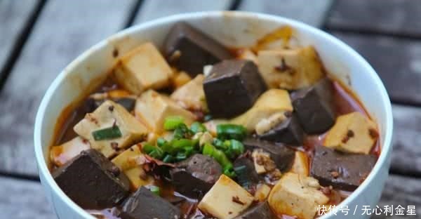 春季,豆腐和它一起煮,营养互补,补钙又补血,不懂吃可惜了!