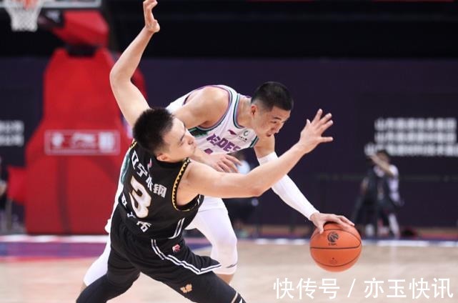 重返赛场|郭艾伦妥协了!有理说不出无奈交罚款,首秀时间曝光,CBA你赢了
