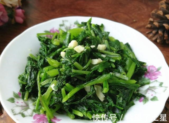 蔬菜|秋季,这蔬菜遇见别错过,做法特简单,学生娃多吃,对视力有好处!