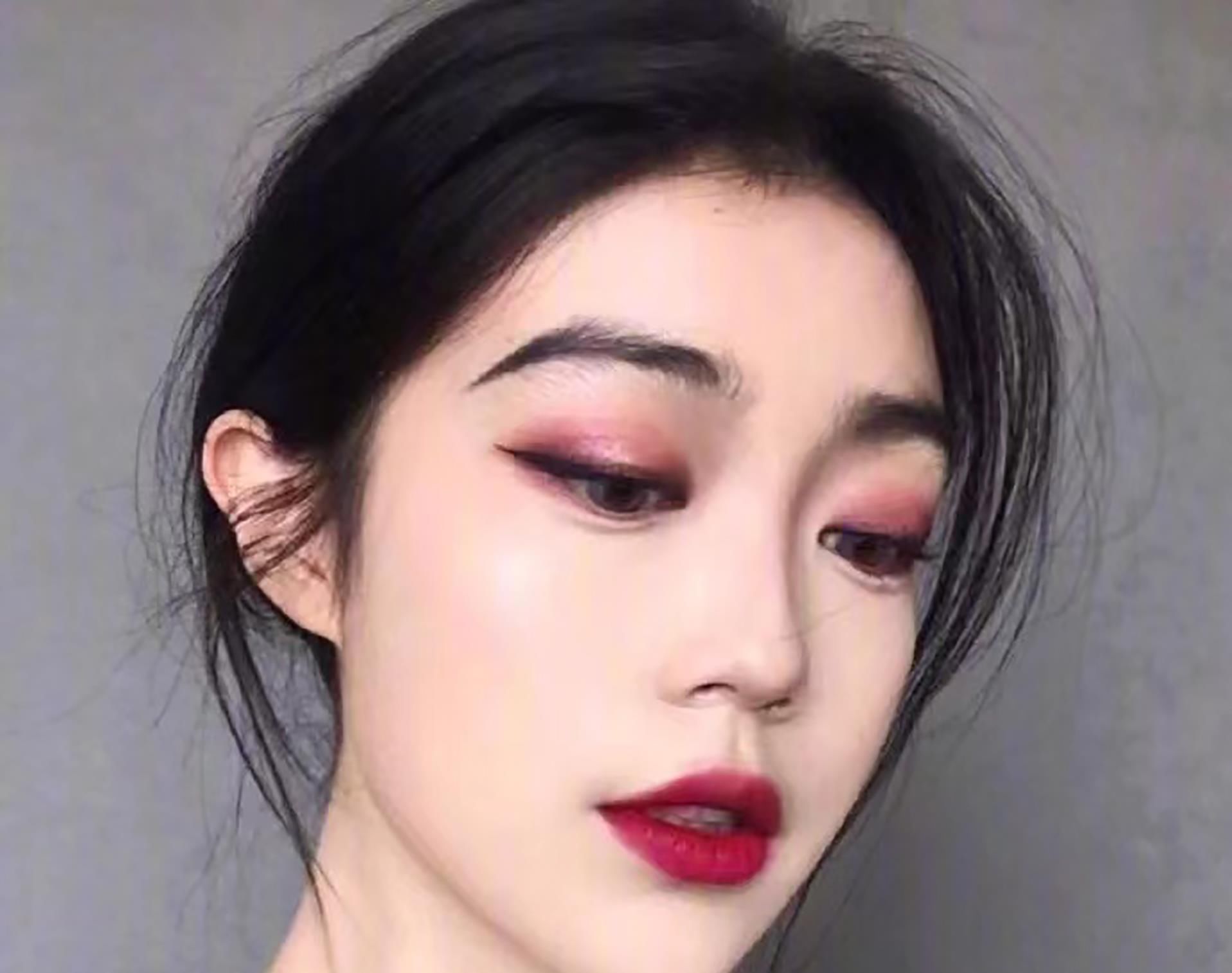 服了，这5个化妆“雷区”，只恨自己知道得太晚