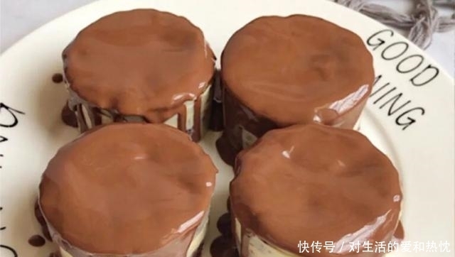 神级|年度神级网红月饼!去年卖断货!软香爆浆,浓郁香甜~