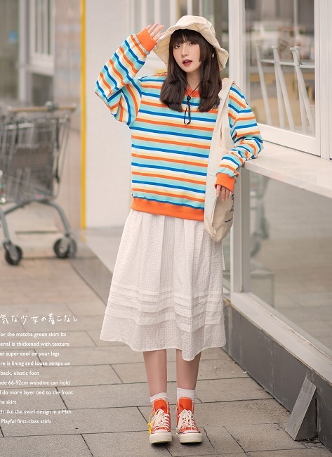 流行色|别总穿黑白灰,试试这些“流行色”穿搭,巨显白显气质感!