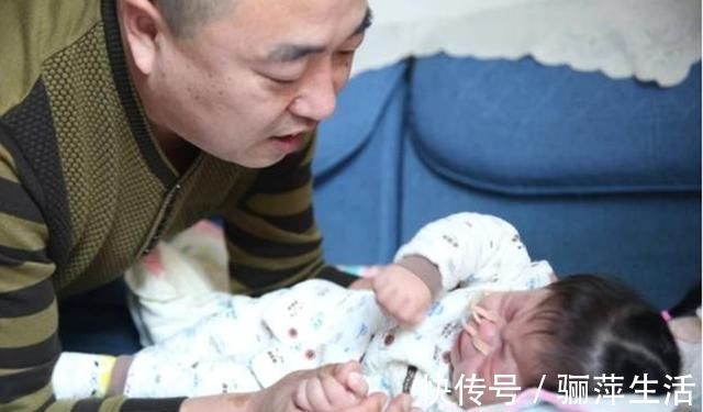 营养管|44岁妈妈意外怀二胎,23岁儿子鼓励生下来,孩子出生全家傻眼
