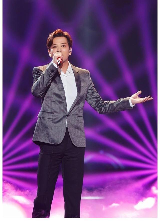 许绍洋|《流淌的歌声》带你回忆“青春的旋律”