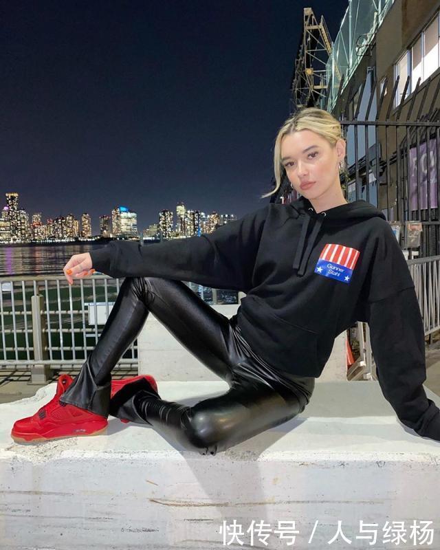 明星球鞋上脚，球鞋女神们上脚狠鞋！