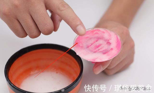 洗衣液|洗衣液里倒点鸡蛋清,真太实用了,解决家里不少烦恼事,回家试试