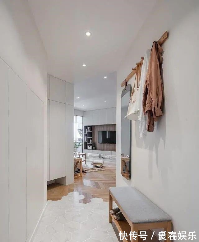 茶几|65㎡的奇葩小户型,刚进门就惊艳了,温馨通透又有格调