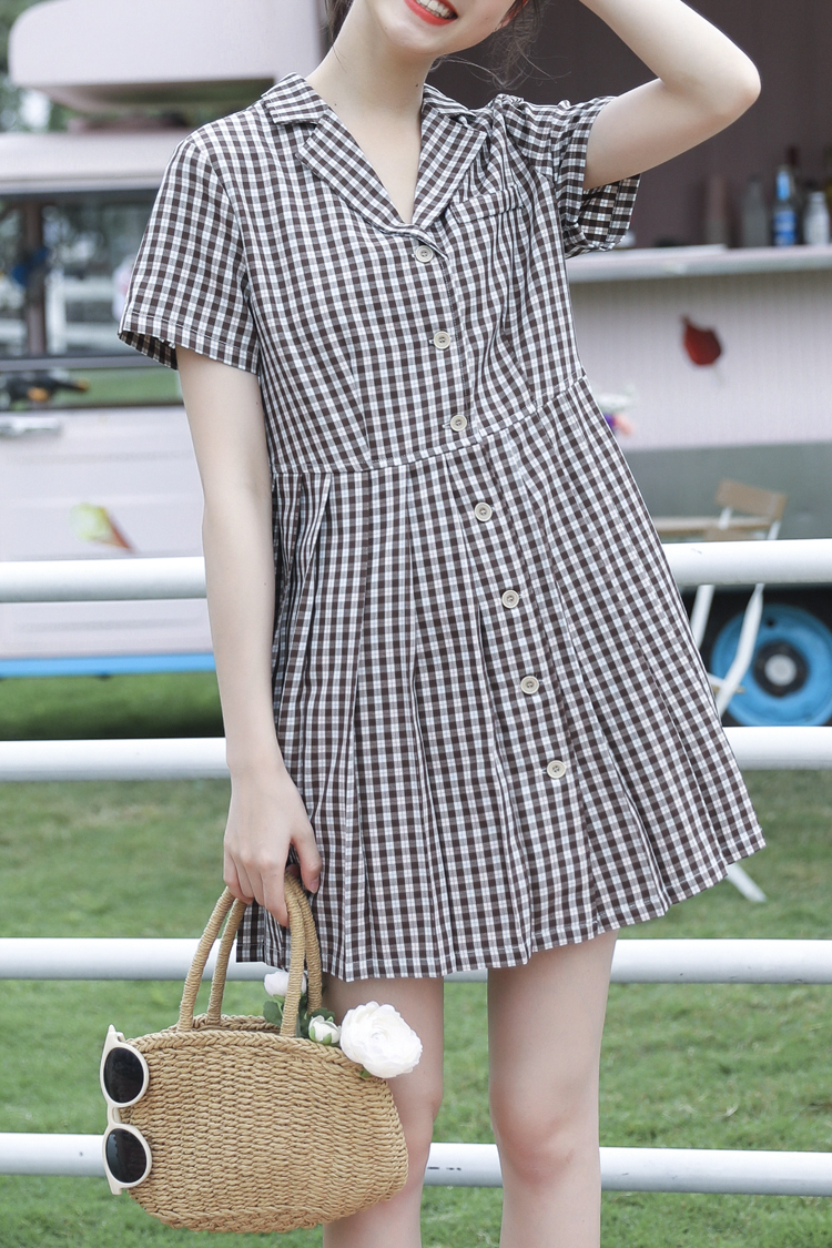 马伊琍穿格子裙也太有味道了吧!减龄又文艺,馋得只想赶紧买一件