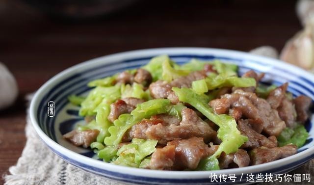为高考生准备三餐,营养与美味缺一不可,这四菜两汤可做搭配参考