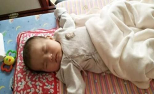 睡眠质量|天气再冷,也别让孩子夜里这么睡,对健康不好还影响发育,要重视