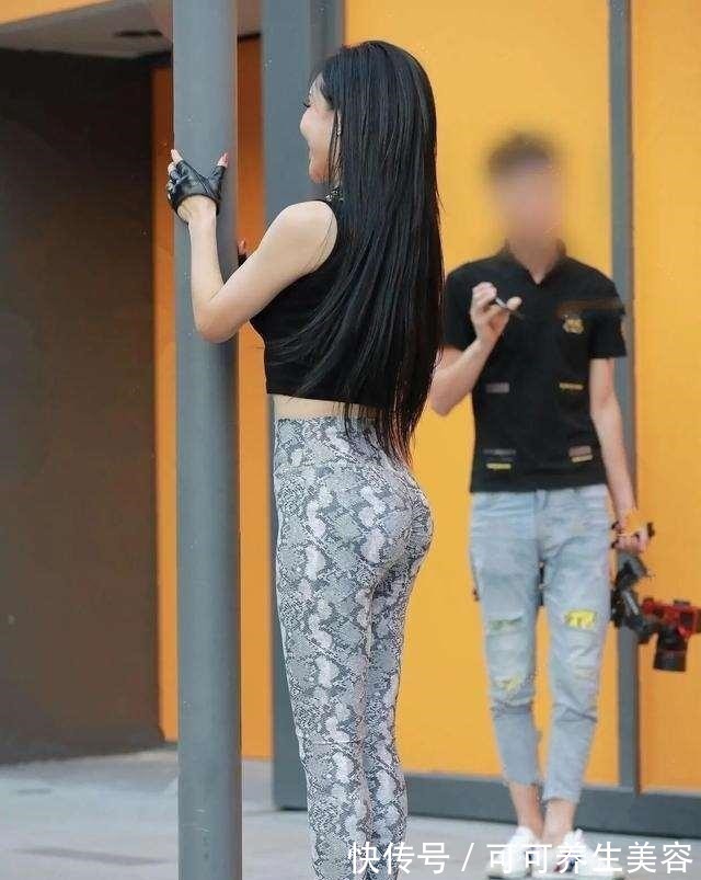 袖子 紫色打底裤搭配白色上衣,好看又时尚,遮肉效果极好!