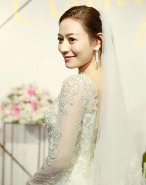 私生活|私生活大公开,江若琳拍片大晒奢华复式豪宅,窗外海景一览无遗