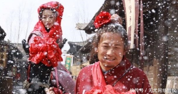  真实|《水浒传》里这些男人头戴一朵花，不是为好看，这才是真实的原因