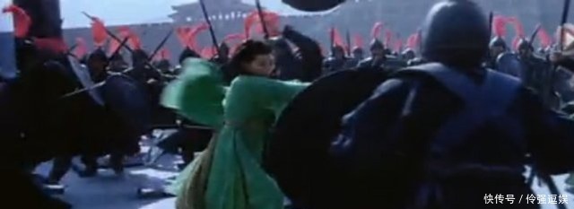 飞雪连天射白鹿,笑书神侠倚碧鸳里面二位女侠高手,无可替代!