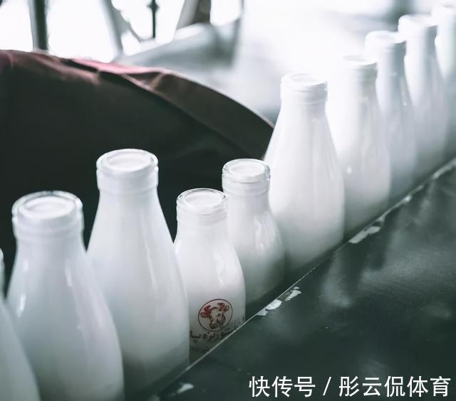 宝宝|宝宝配方奶喝到这个时间最该换,别被商家骗了!白花钱