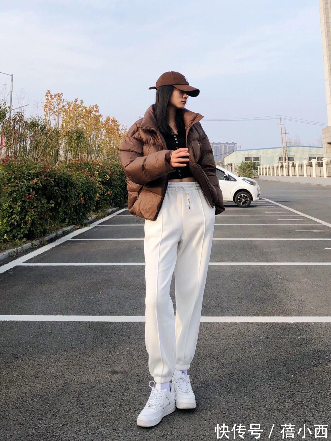 百搭|冬季最爱的短款羽绒服又火了,尤其是这5种颜色,特别大气百搭!