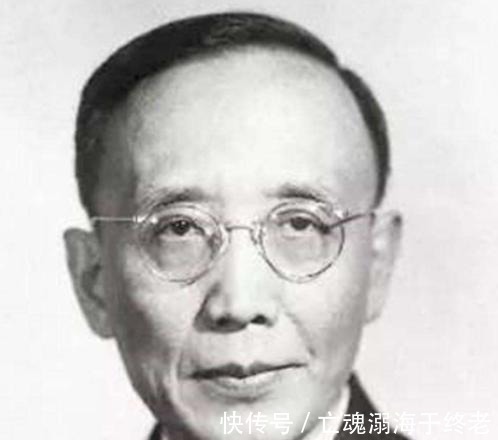 魯迅@郭沫若罵魯迅四個字,魯迅用14個字回懟,精準概括了郭沫若一生