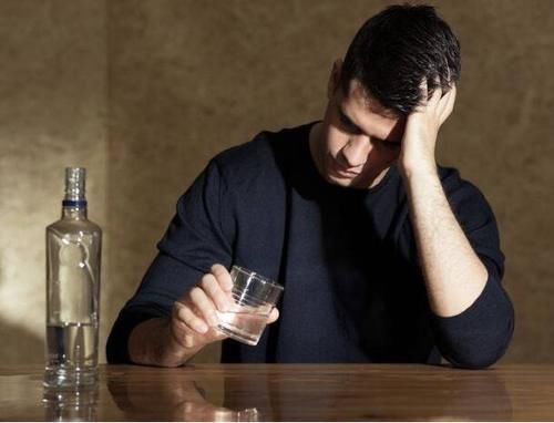 这4类食物，会“加速”血压升高，要尽量远离