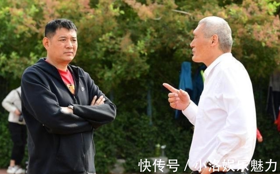 cb周琦事件又大反转，巩晓彬被削权，男篮当红国手宣布出国打球！