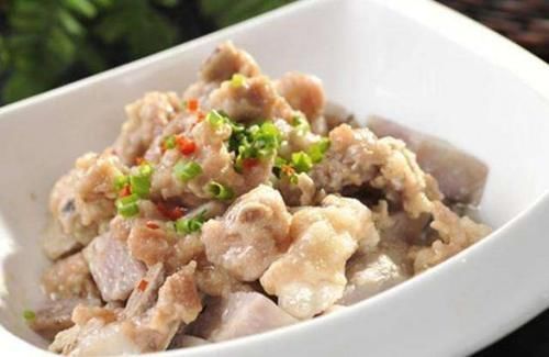 美食优选:排骨蒸芋头,茭白肉丝,家常小炒猪肝,砂锅鱼头豆腐的做法