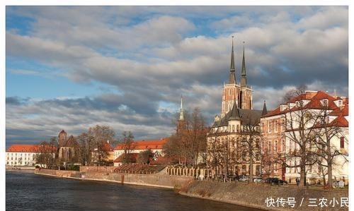 王朝|同为斯拉夫国家,波兰为何抛弃同宗兄弟俄罗斯,投入美国怀抱