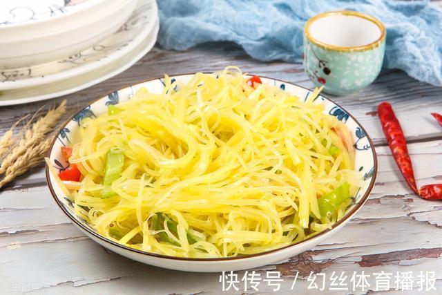 土豆|做凉拌土豆丝，不要直接下锅焯水，多做1步，土豆丝更脆爽入味
