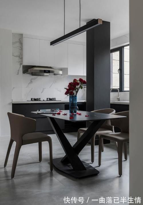 收纳|入户门还能二次处理?她100㎡新家,细节满满,进门就有亮点