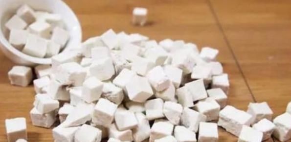 莲子芯|长时间失眠的人,常喝3种水,躺下就睡着,一觉到天亮!