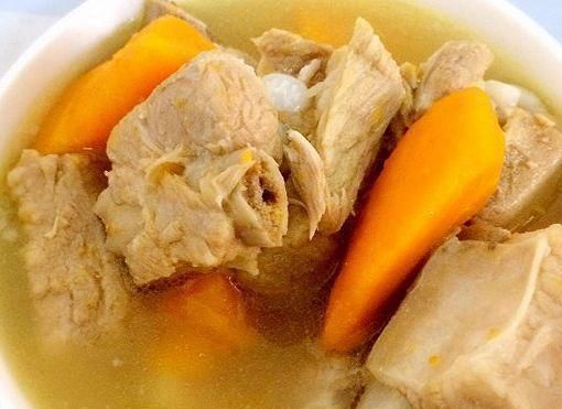 胡萝卜加一宝炖汤喝,每天1碗,视力清晰,皮肤红润,子宫更干净