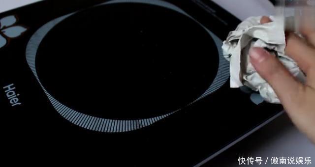 买的鞋里的那团纸有大作用,懊恼以前都扔掉了,现在知道为时不晚