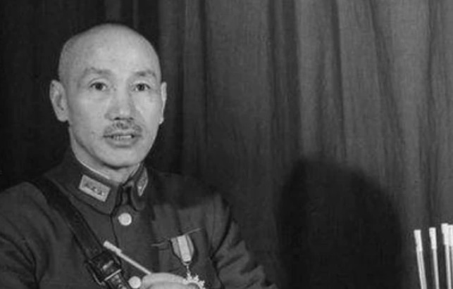 有没有|蒋介石到底有没有军事水平？20年后，李宗仁说出“答案”
