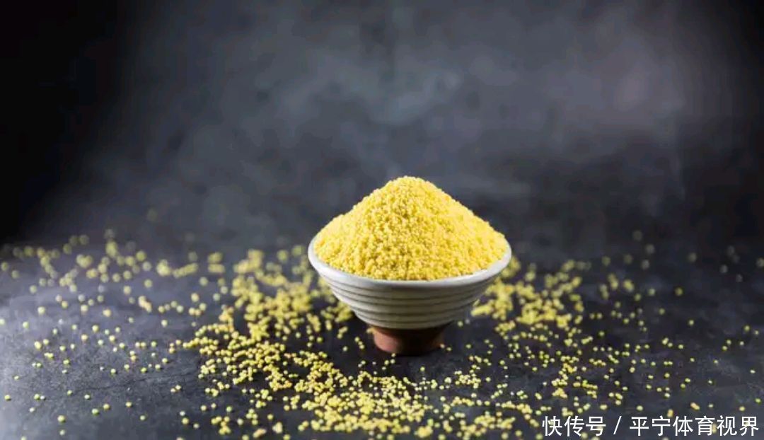 功效|小米粥有“代参汤”之美誉,熬的时候记住三个步骤,米油又香又浓