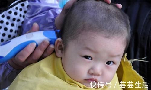 理发|趁宝宝在睡觉,妈妈偷偷给他剃了个光头,醒来后的反应让宝妈笑翻