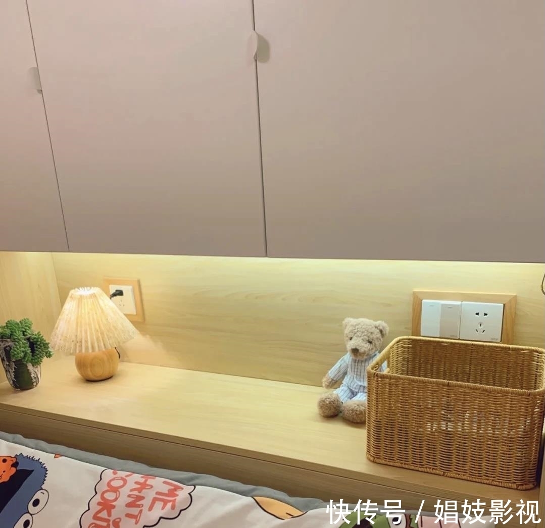 手机充电|90后男孩晒30㎡单身小宅,“宝藏式”装修而走红,圈粉无数