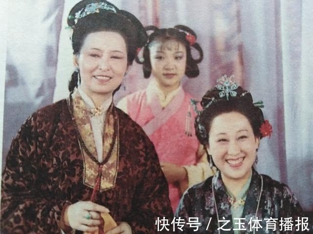 薛宝钗！贾家被抄后，薛姨妈如何对待女婿贾宝玉？曹雪芹第一回就写了