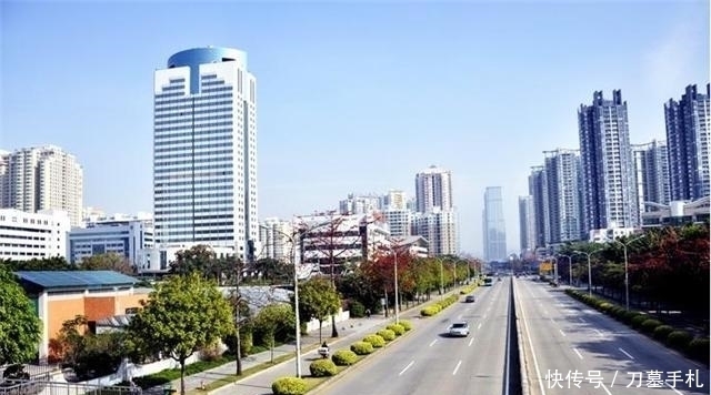 深圳|1980年,小伙花525万元买下深圳第一片土地,现在他怎样了?