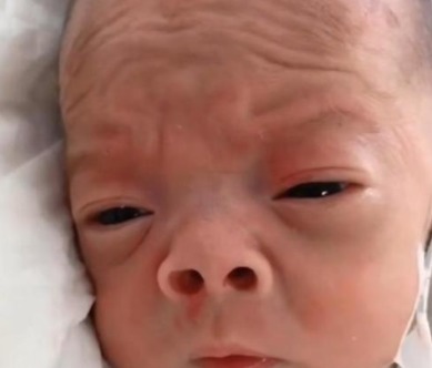 网红|“丑哭宝妈”的网红宝宝巨大变化,当初嫌我丑,如今美到认不出