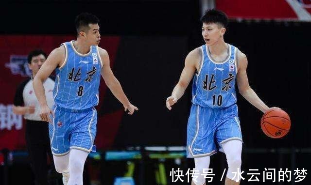 林书豪|CBA大打出手,北京男篮发泄怒火,以牙还牙,吉林男篮内外开花