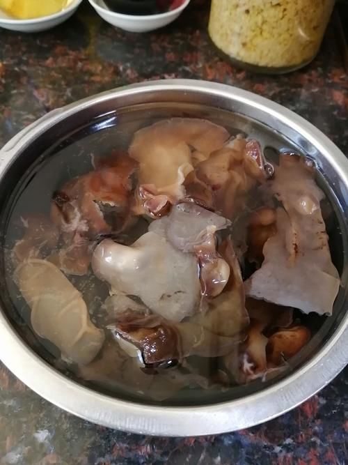 简简单单也不失美味~~木耳炒肉丝